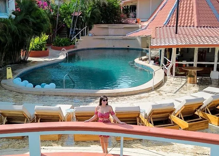 Hotel Maravida Social By Crazy Monkey