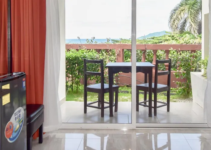 Maravida Social By Crazy Monkey Hotel 4*