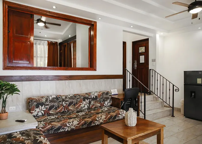 Maravida Social By Crazy Monkey Hotel 4*